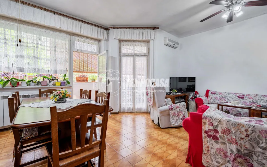Salle à manger - Spacious Apartment with Terrace in Rome