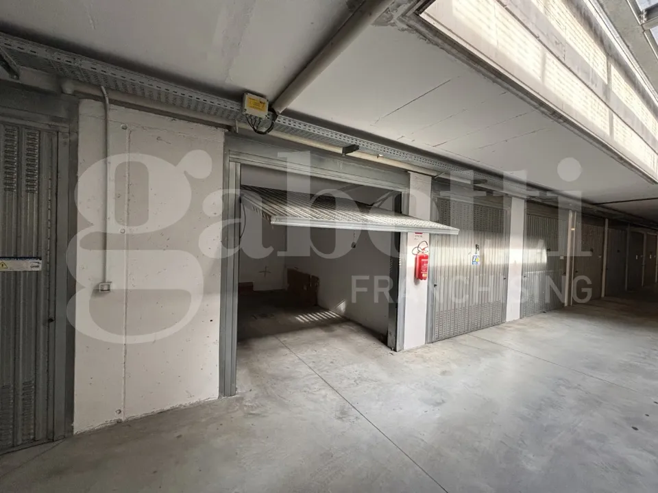 Garaaž - Automated Garage in Bologna