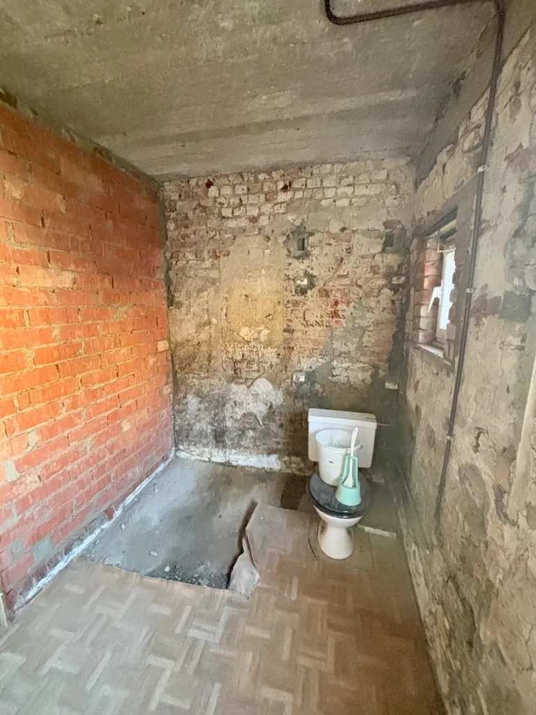 Salles de bain - Maison à Rénover avec Vue Campagne à Ledegem