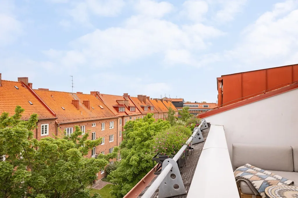 Balcon - Penthouse with Balcony & Terrace in Södermalm
