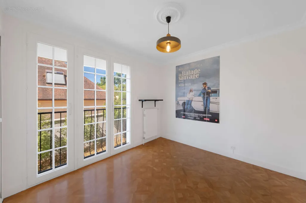 Camere da letto - 6-Piece House with Mountain View in Dijon