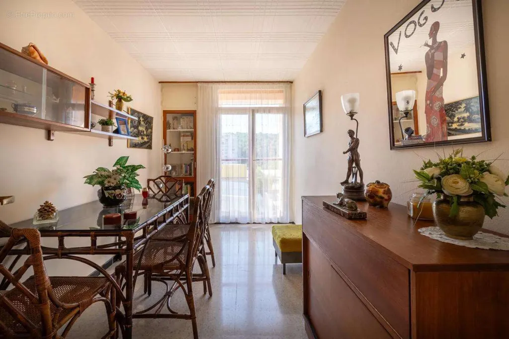 Sala da pranzo - 3-Bed Apartment with South-Facing View in La Valette-du-Var