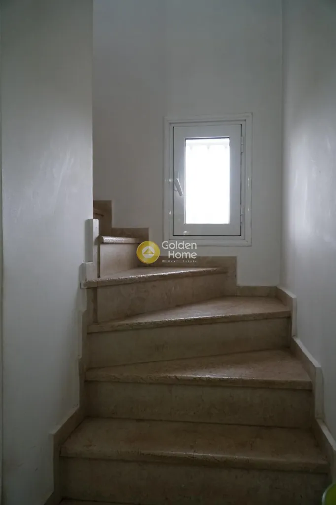 Toad - Modern Mezzanine with Sea View in Salamina