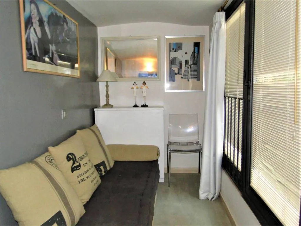 Elutuba - Luxury Apartment with Balcony in Rome