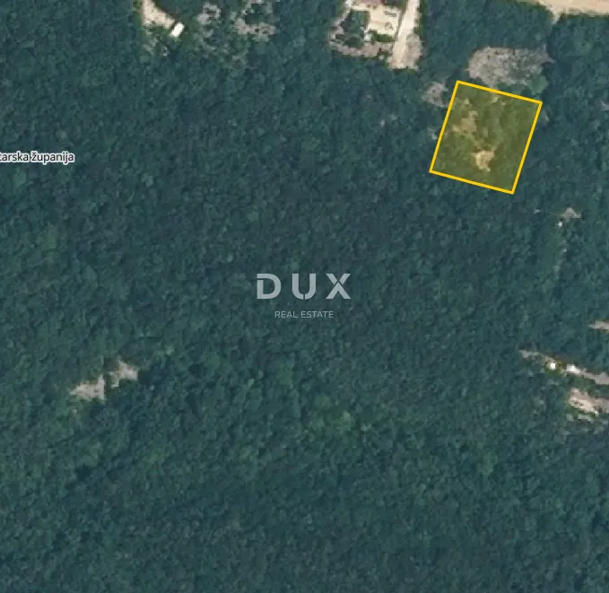 Vista aerea - Agricultural Land with Forested Area in Duga Uvala