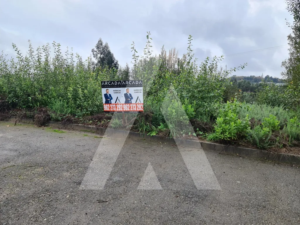 Jardin - Construction Plot with Industrial Access in Aveiro