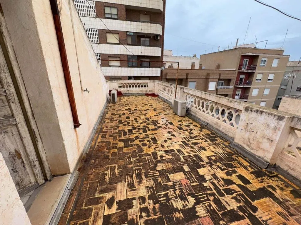 Balcon - Luxury Apartment Complex with Development Potential in Crevillent