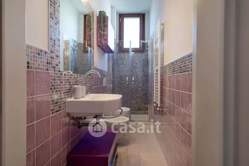 Salles de bain - Modern Flat with Balcony in Florence