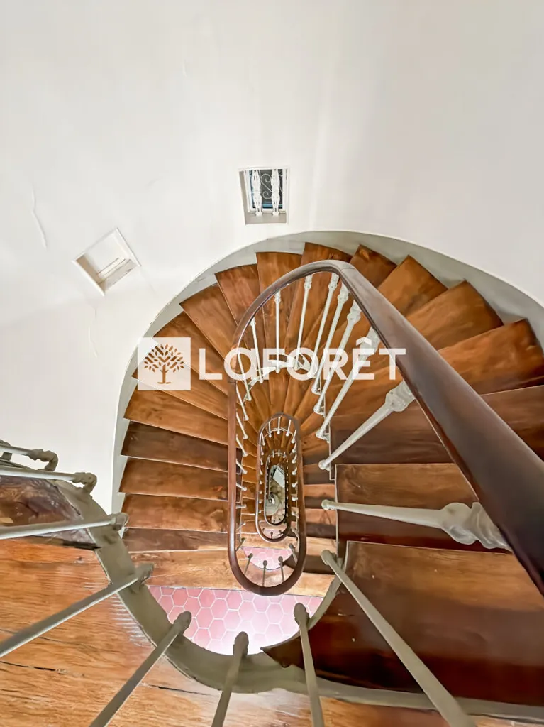 Pièces - Appartement Rénové 2 Pièces Rue Rodier, Paris 9ème
