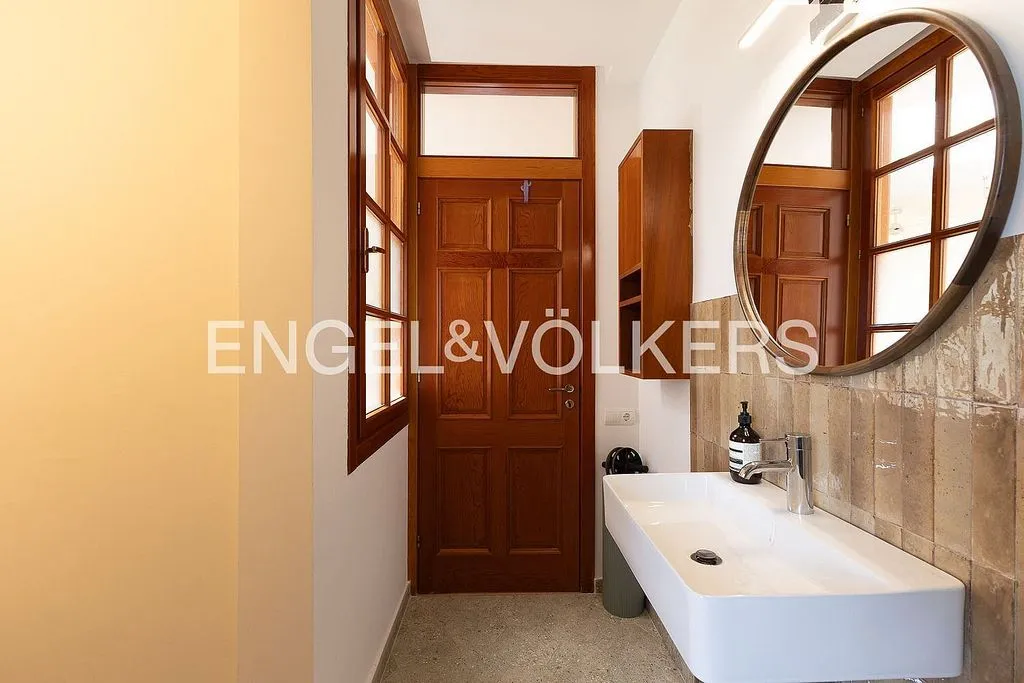 Bagni - Architectural Villa with Terrace in L'Aragai