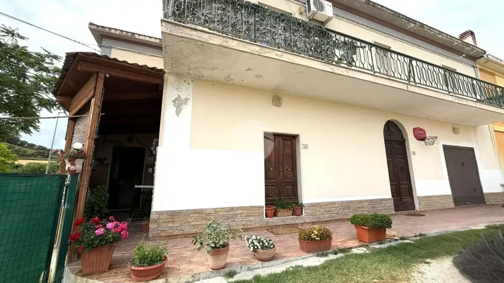 Esterno - Independent House with Garden in Spoltore