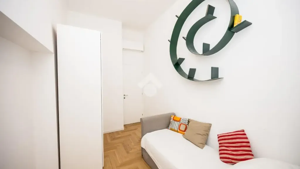 Magamistoad - Elegant Trilocale with Balcony in Milan
