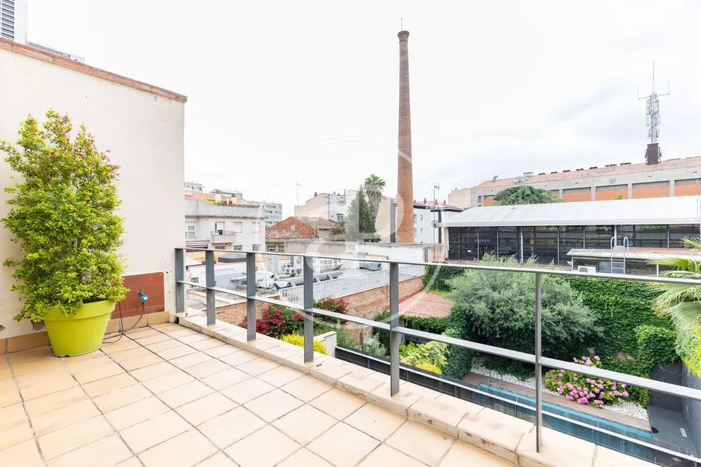 Terrasse - Luxury Townhouse with Pool in Sabadell Centre