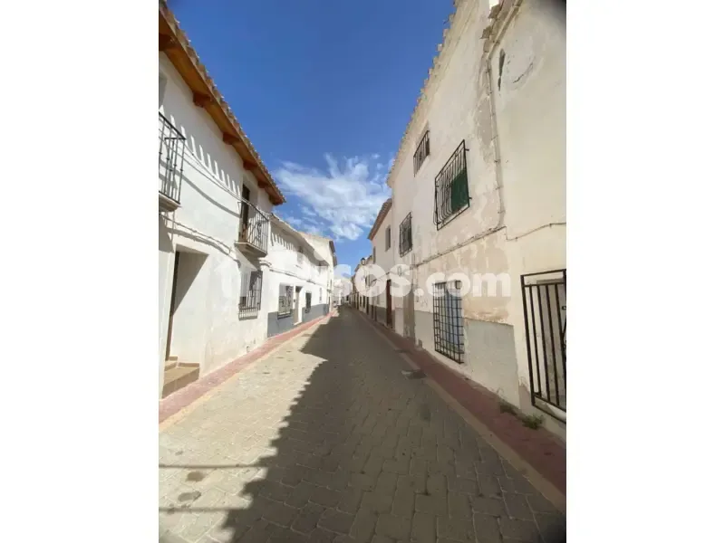 Välivaade - House for Renovation with Terrace in Vélez-Blanco