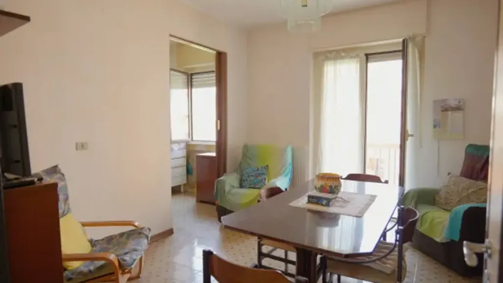 Salle à manger - Trilocale with Balcony in Biella
