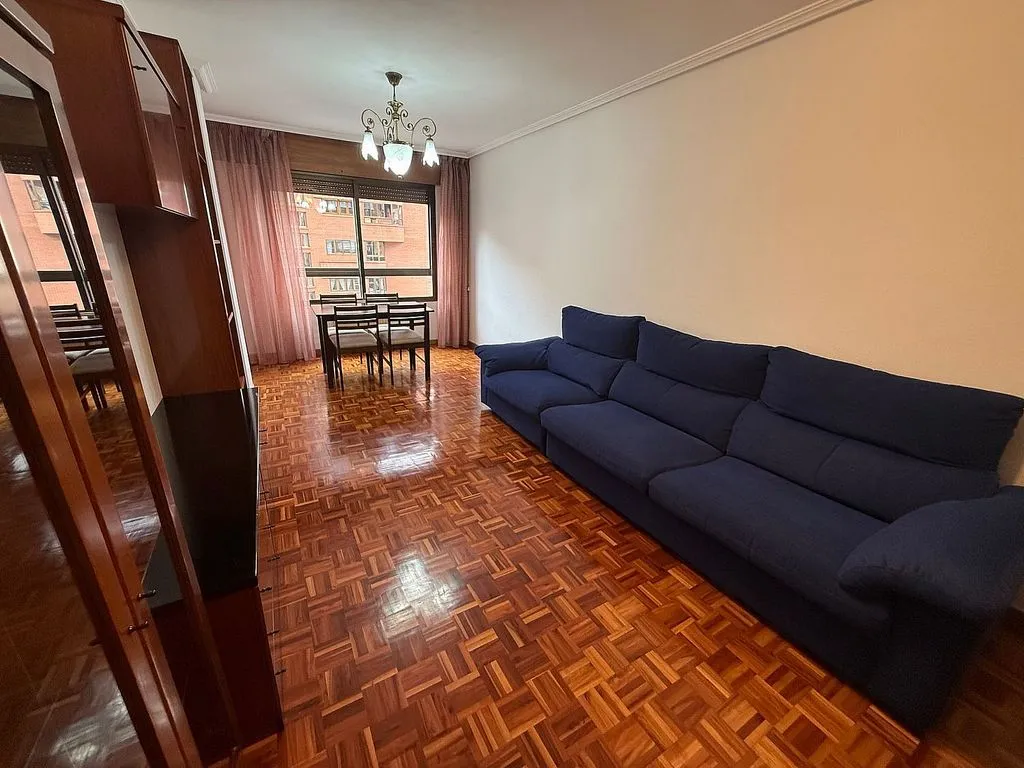 Séjour - Apartment with Terrace and Garage in Gamonal