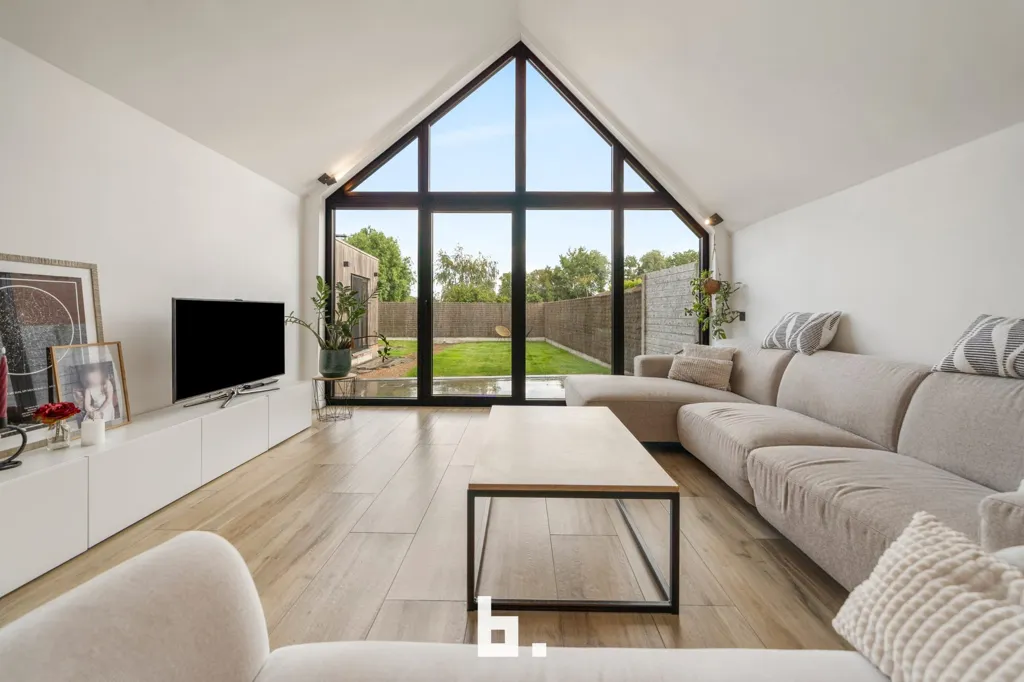 Elutuba - House with Open View and Garden in Zedelgem