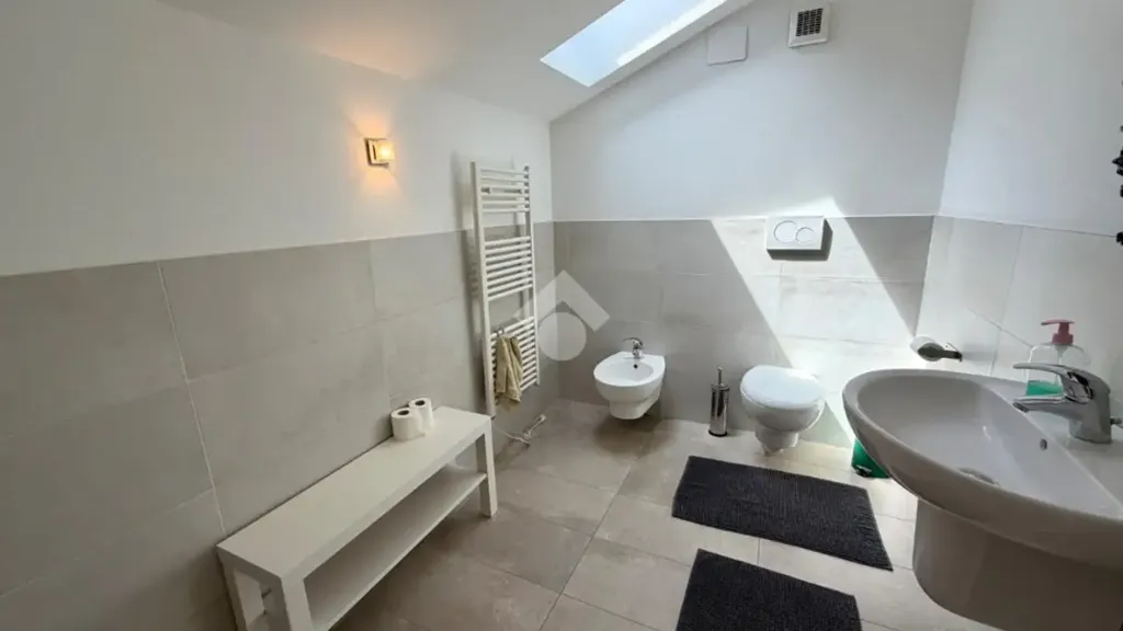 Bagni - Terraced House with Terrace in Padova