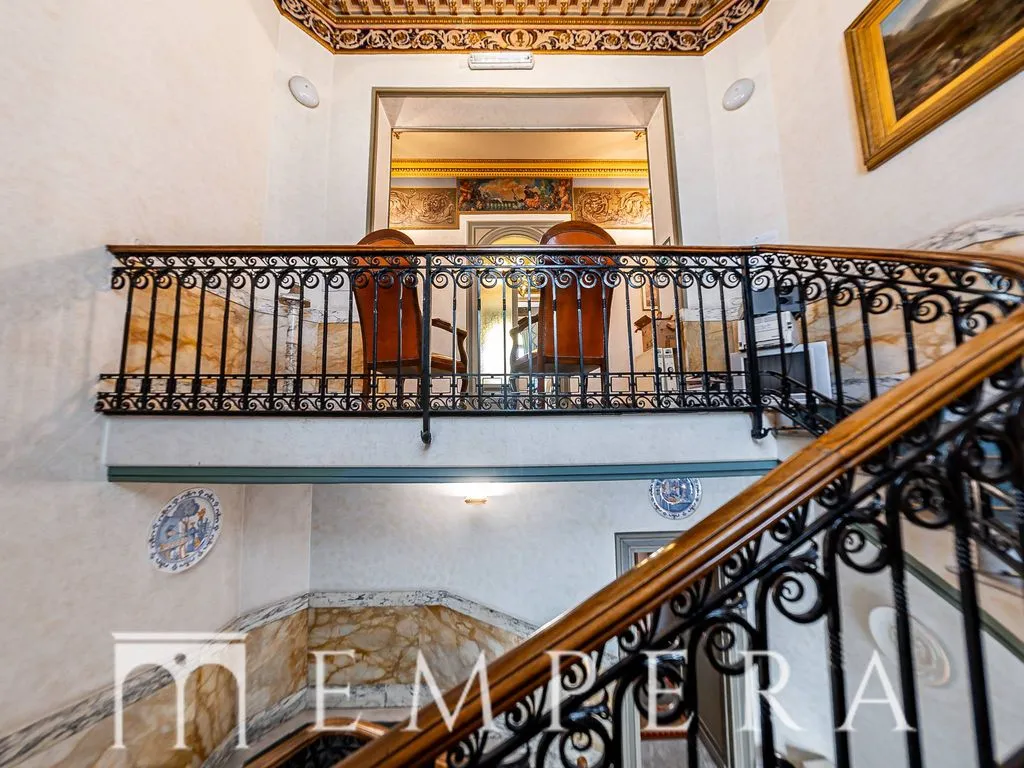 Pièces - Coppedè Style Townhouse in Central Rome