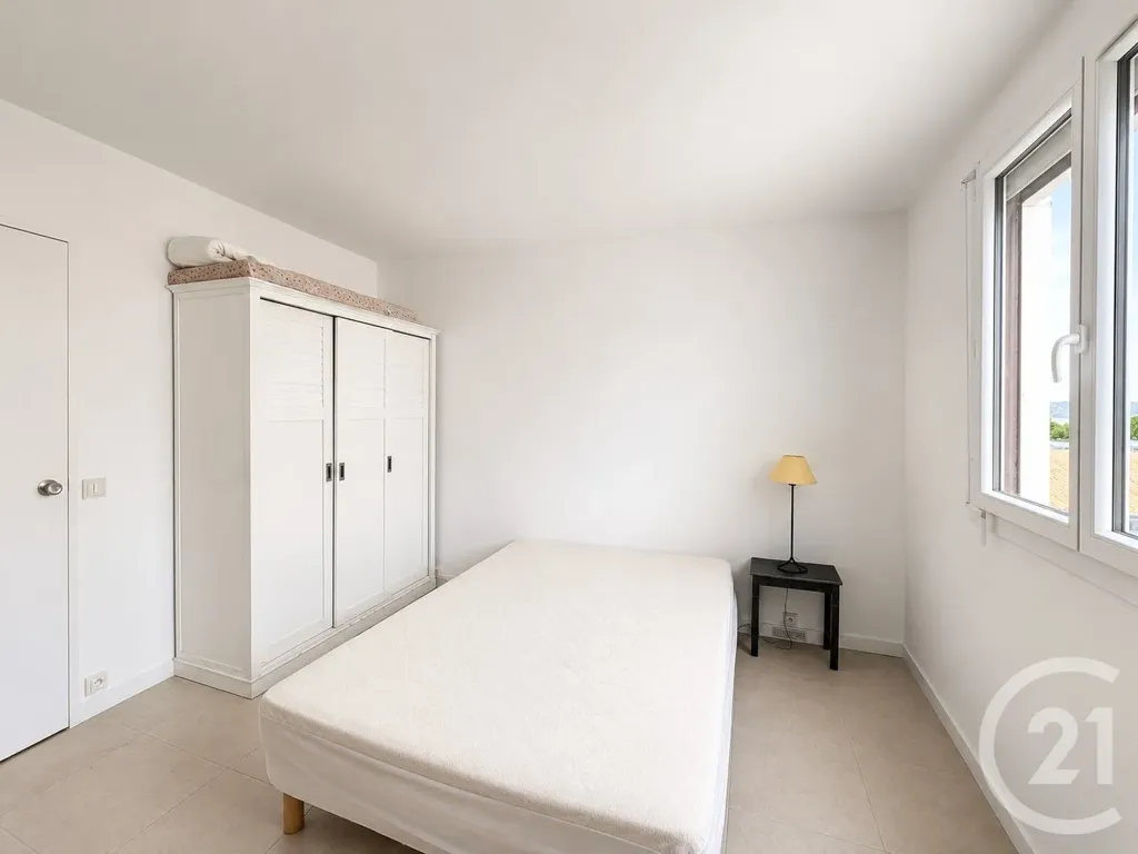 Chambres - Appartement F2 avec Loggia au Centre de Hendaye
