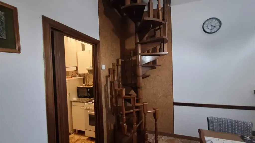 Toad - Bright 1-Bedroom Apartment with Balcony in San Severino Marche