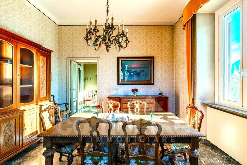 Söögituba - Classic Villa with Garden in Cernobbio