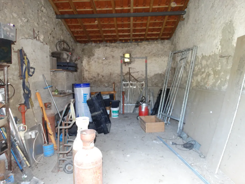 Buanderie - Maison en Pierre à Rénover à Illats
