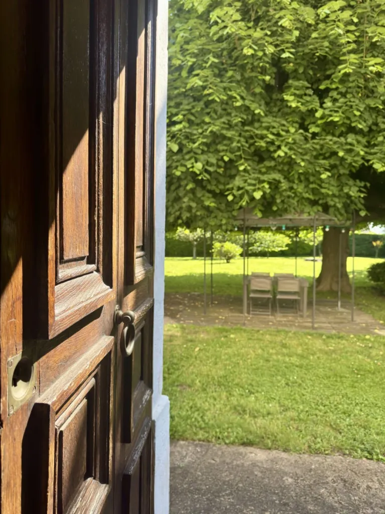 Jardin - Maison historique avec grand terrain à Montanay