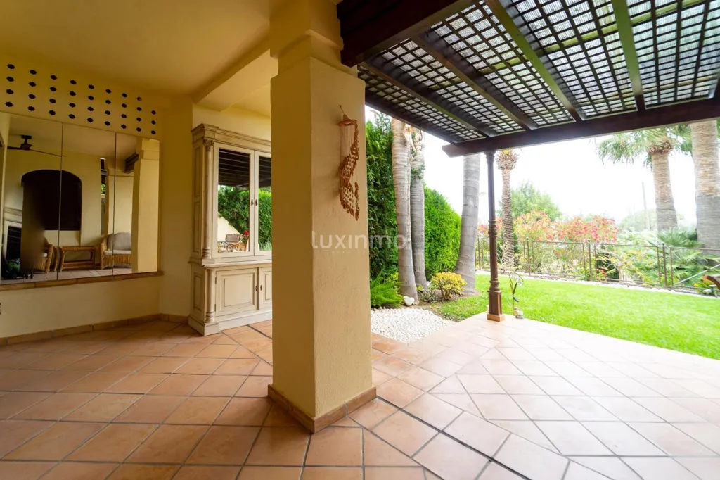 Terrasse - Modern Ground Floor Flat with Sea View in Altea