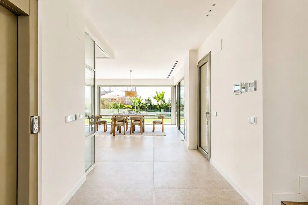 Entrée - Luxury Detached House with Rooftop Terrace in Sitges