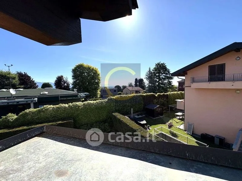 Terrasse - Mansarded Apartment with Panoramic View in Appiano Gentile