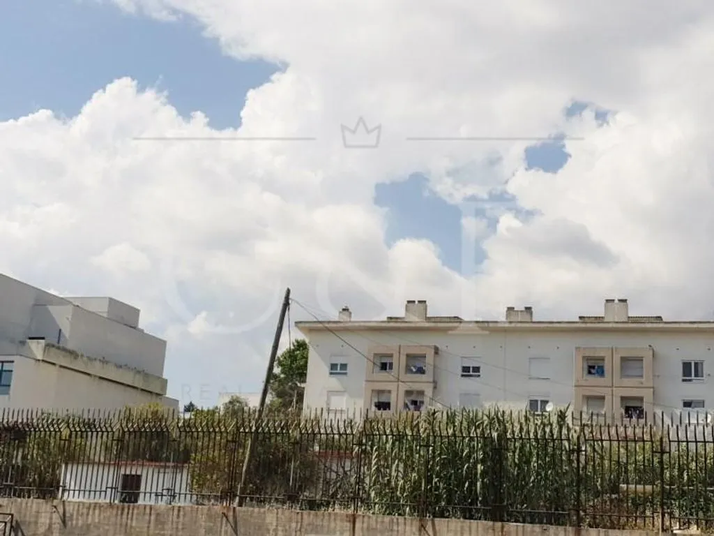 Välivaade - Rustic Land with Urban Potential in Ajuda, Lisbon