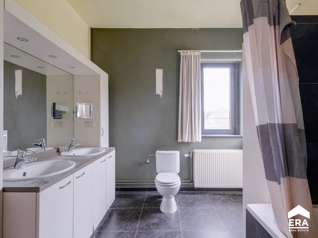 Salles de bain - Herenhuis avec Jardin à Eksel