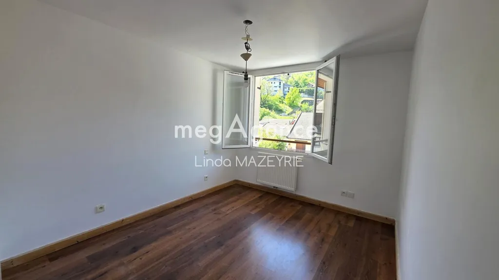 Stanze - 3-Room Apartment with Mountain View in Sallanches Centre