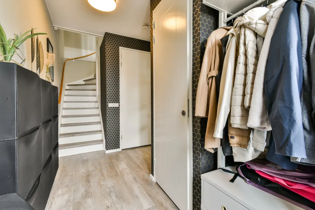 hallway_entrance