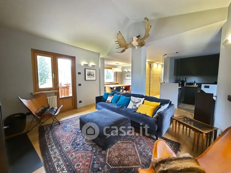 Elutuba - Panoramic Apartment with Balcony in Courmayeur