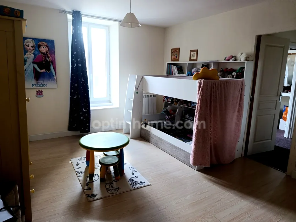 Magamistoad - Atypical House with Studio in Village Centre