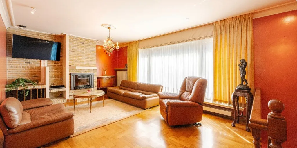Elutuba - Central Townhouse with Loft in Roeselare