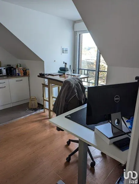 Bureau - Appartement 1 Pièce avec Ascenseur à Meaux