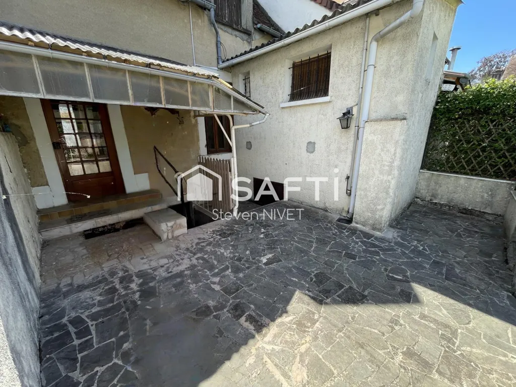 Giardino - City House with Garden in Chateauroux