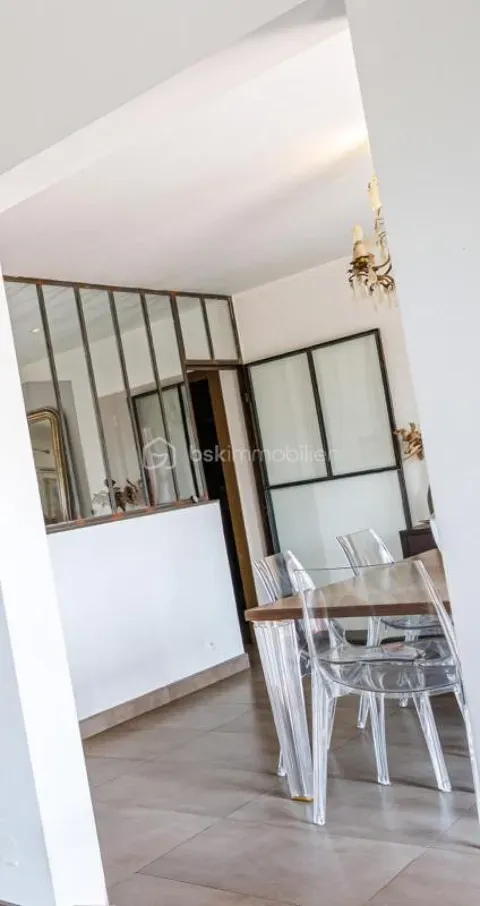Sala da pranzo - Architect-Designed Bastide with Sea View near Antibes