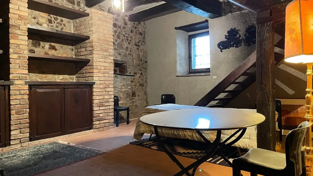 Salle à manger - Restored Stone Villa with Terraces in Gropparello