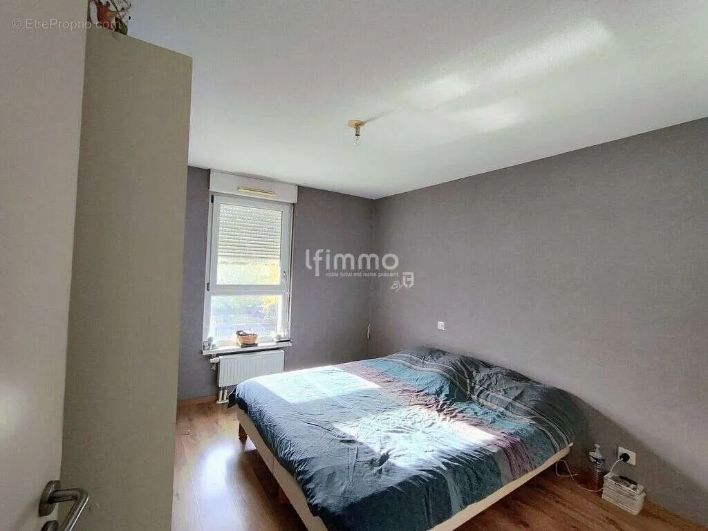 Chambres - Appartement Basse Consommation avec Garage à Bischwiller