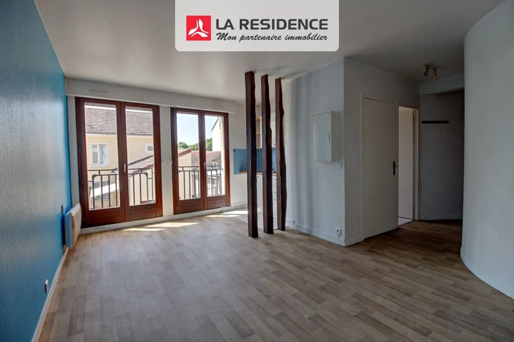 Stanze - Studio with City Centre Proximity in Les Mureaux