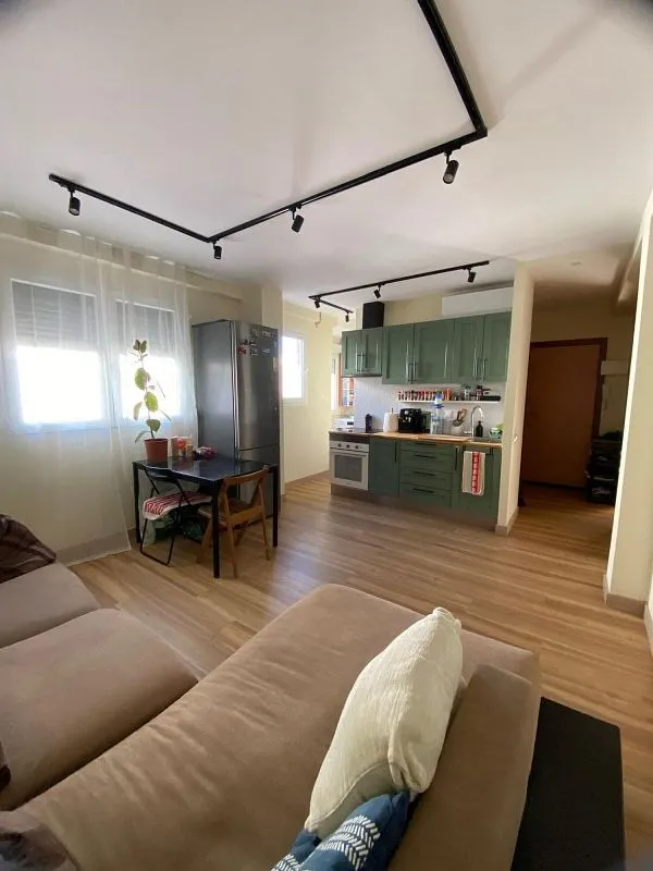 Séjour - Modernised Flat with Balcony in Benicalap