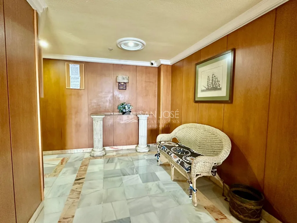 Hallway - Seafront Apartment with Balcony in Torrevieja