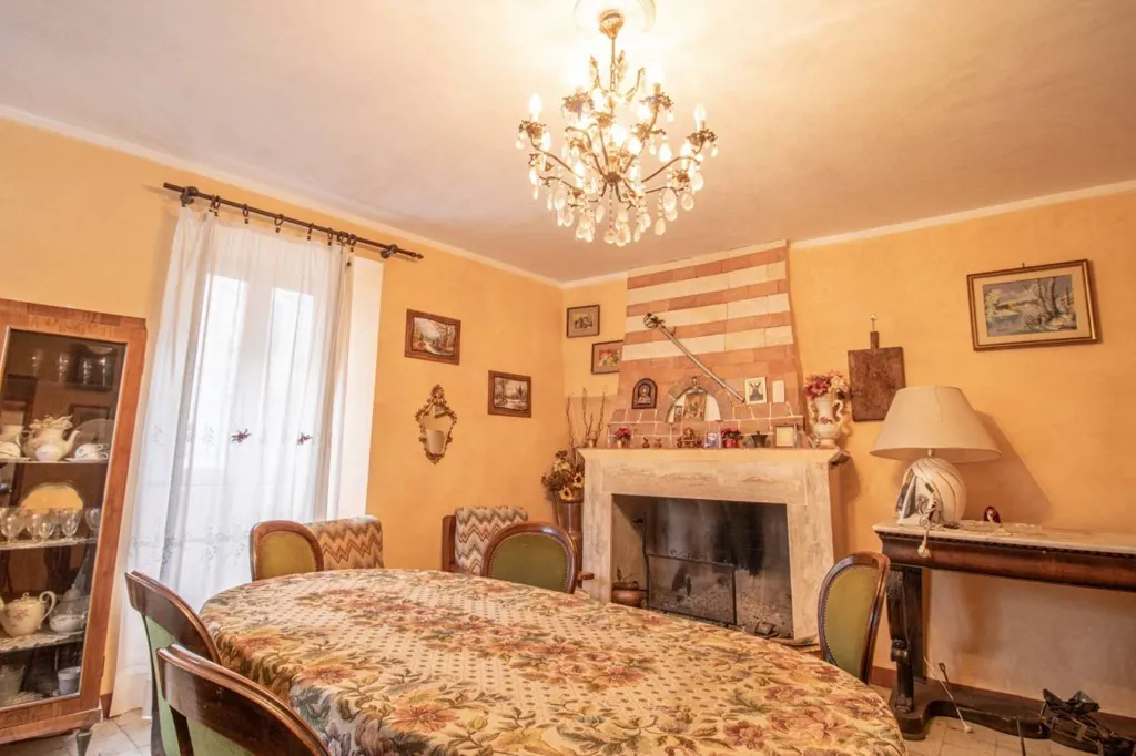 Sala da pranzo - Historic Cottanello Townhouse with Balcony