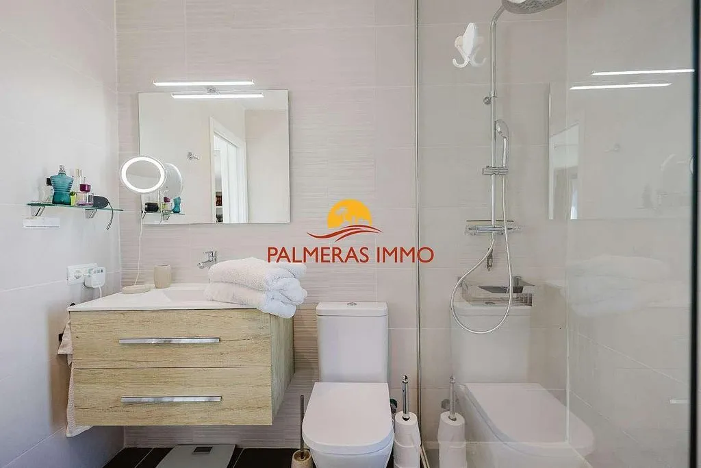 Salles de bain - Chalet with Pool and Terrace in Les Tres Cales