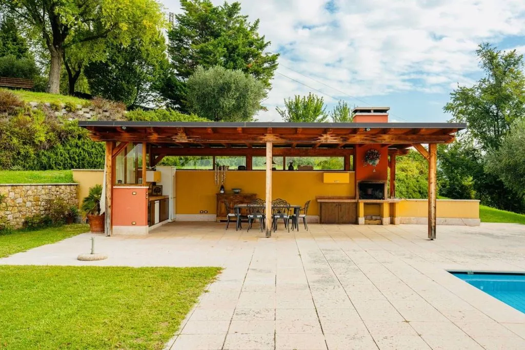 Bassein - Luxury Villa with Lake View in Sant'Ambrogio di Valpolicella