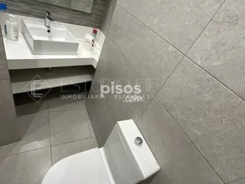Salles de bain - Furnished Flat with Central Heating in Salamanca